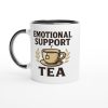 Vit mugg med trycket “Emotional Support Tea” och en kopp te – rolig mugg för teälskare med humor