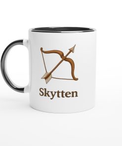 Vit mugg med motiv av pil och båge samt texten “Skytten” – mugg med tryck för stjärntecknet Skytten